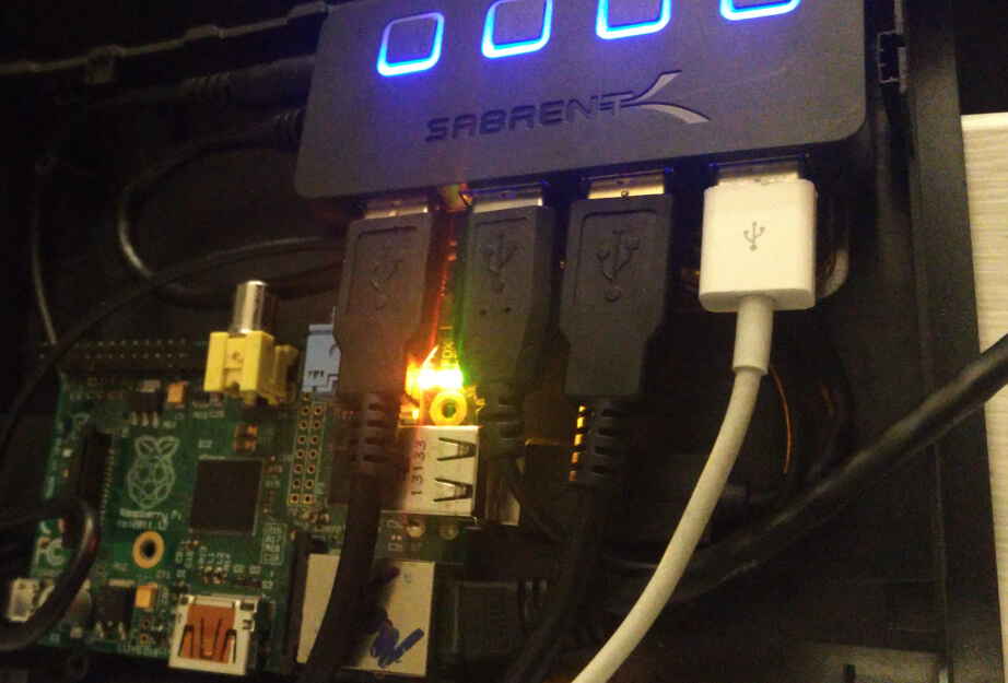 Sabrent powered USB hub on top of a Raspberry Pi